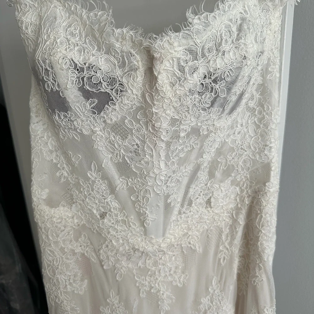 Pnina Tornai White Lace Wedding Dress - Picture 2 of 9